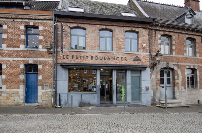 façade boulangerie le roeulx place